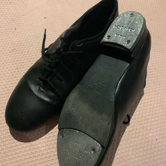 Step dancing shoes - Picture 2 of 3
